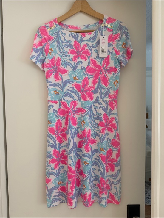 Lilly Pulitzer Dresses & Skirts - NWT Lilly Pulitzer SPF 50
Women’s Pink Floral Fit & Flare Dress